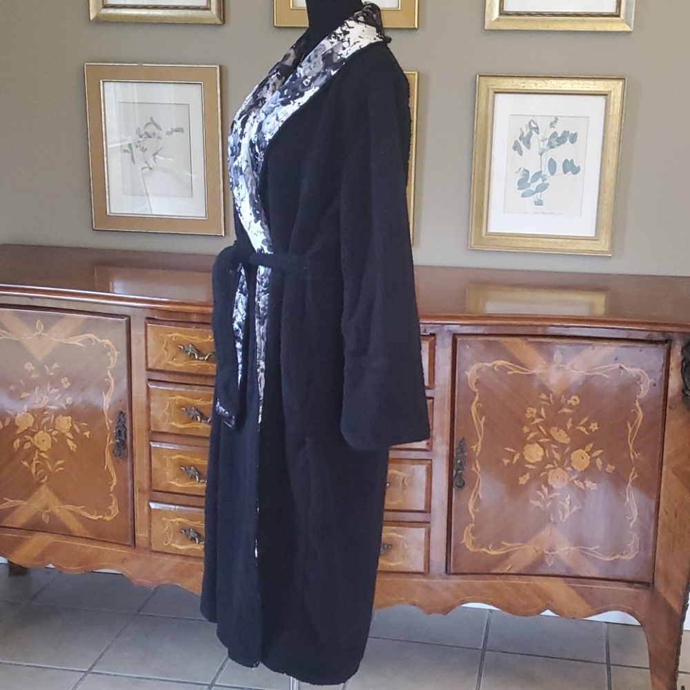 0122 Soft & Cozy Robe - Picture 3 of 6